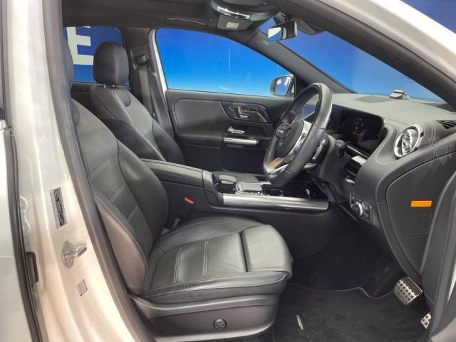 MERCEDES BENZ GLA CLASS 2022