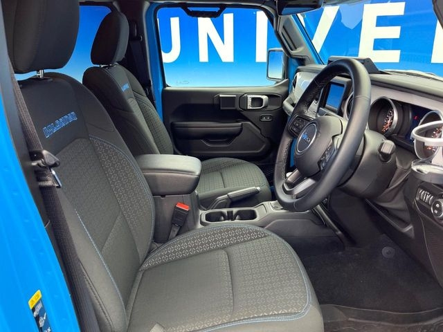 CHRYSLER JEEP WRANGLER Islander