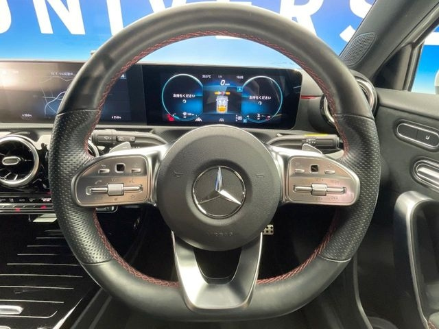 MERCEDES BENZ A CLASS A200d AMG Line 2021