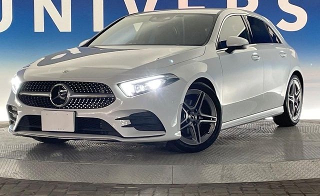 MERCEDES BENZ A CLASS A200d AMG Line 2021