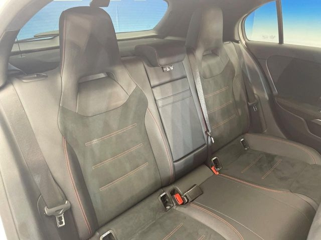 MERCEDES BENZ A CLASS A200d AMG Line 2021