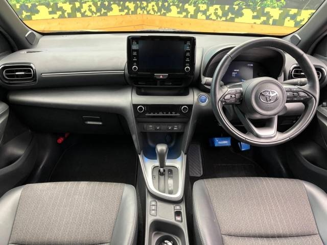 2023 TOYOTA YARIS CROSS