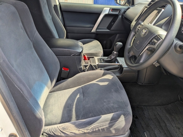 TOYOTA LAND CRUISER PRADO 2021