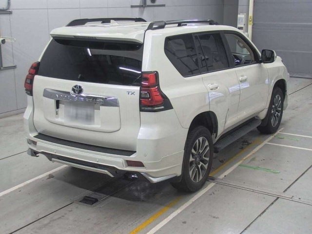 2023 TOYOTA LAND CRUISER PRADO