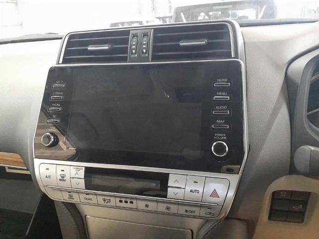 2024 TOYOTA LAND CRUISER PRADO