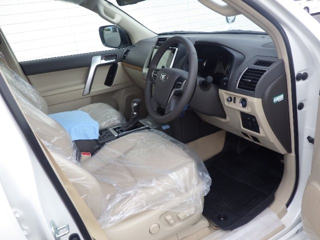 2024 TOYOTA LAND CRUISER PRADO