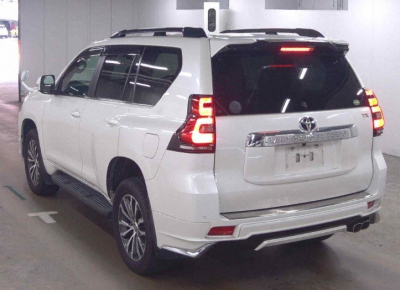 2023 TOYOTA LAND CRUISER PRADO
