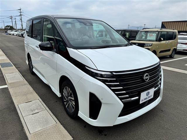 NISSAN SERENA 2025