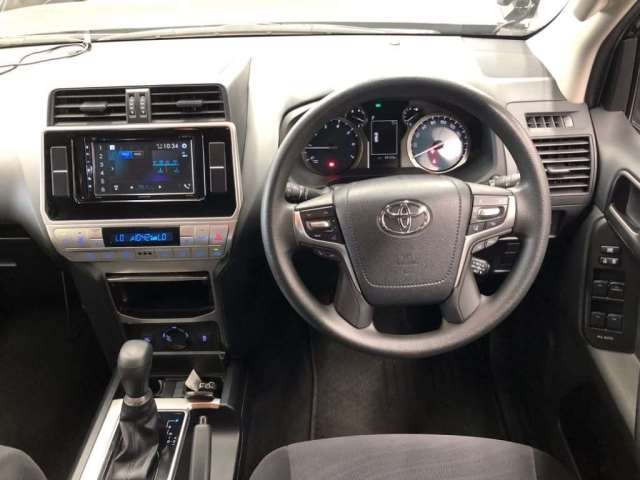 TOYOTA LAND CRUISER PRADO 2023