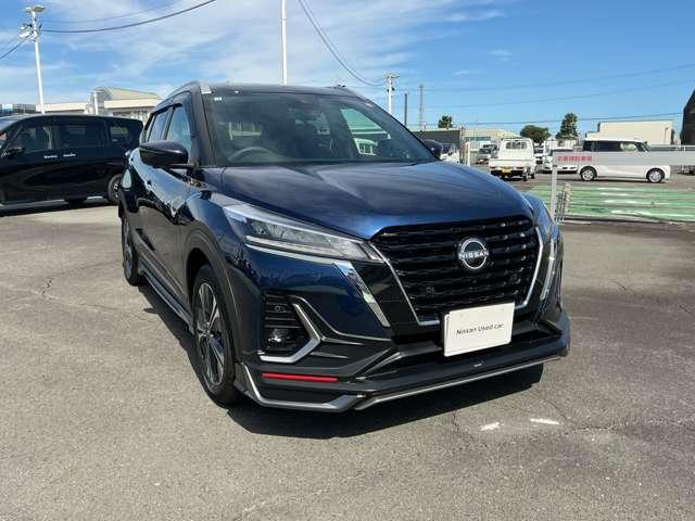 NISSAN KICKS 2025