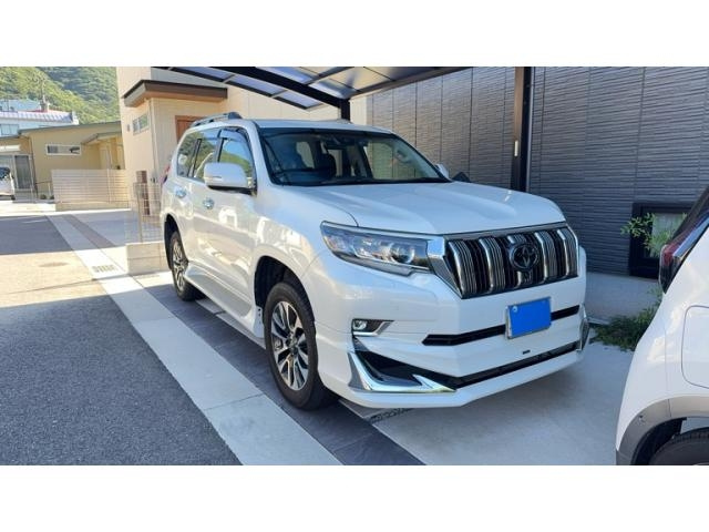 TOYOTA LAND CRUISER PRADO 2024