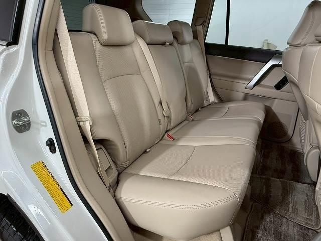 TOYOTA LAND CRUISER PRADO TX L Package 2023