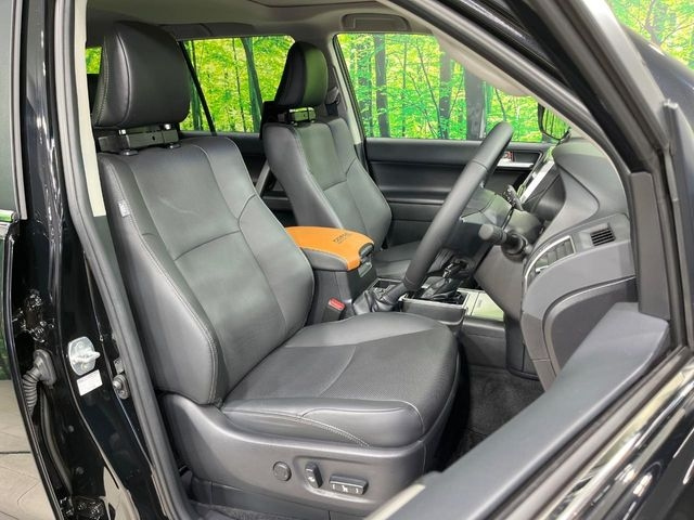 TOYOTA LAND CRUISER PRADO 2024