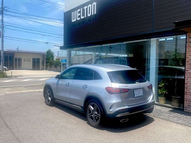 MERCEDES BENZ GLA CLASS – GLA180 AMG LINE 2021