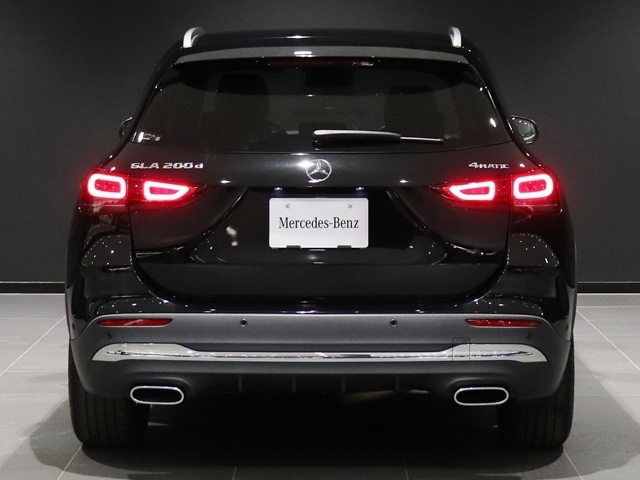 MERCEDES BENZ GLA CLASS 2022