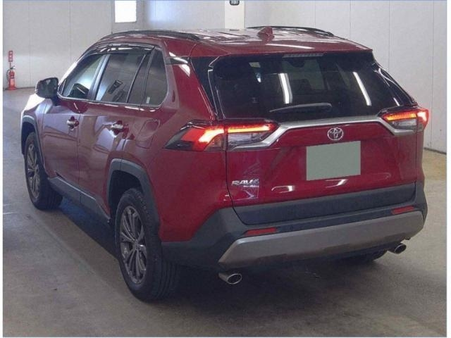 TOYOTA RAV4 2025