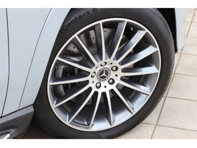 MERCEDES BENZ GLE CLASS 2024