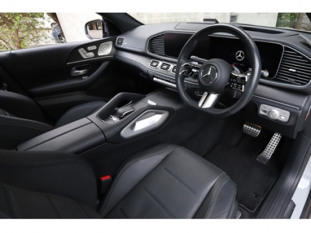 MERCEDES BENZ GLE CLASS 2024