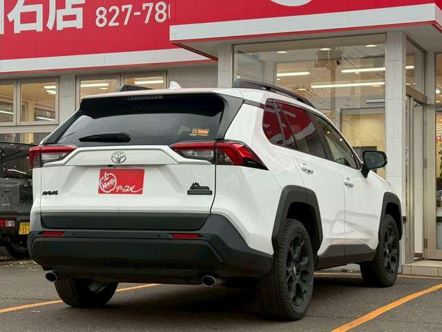 TOYOTA RAV4 2024