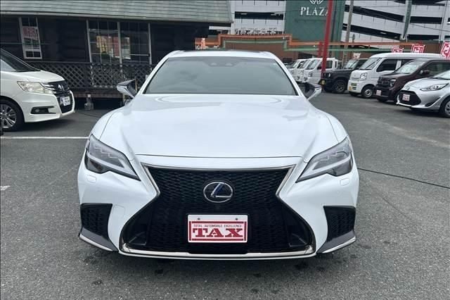 LEXUS LS 2022