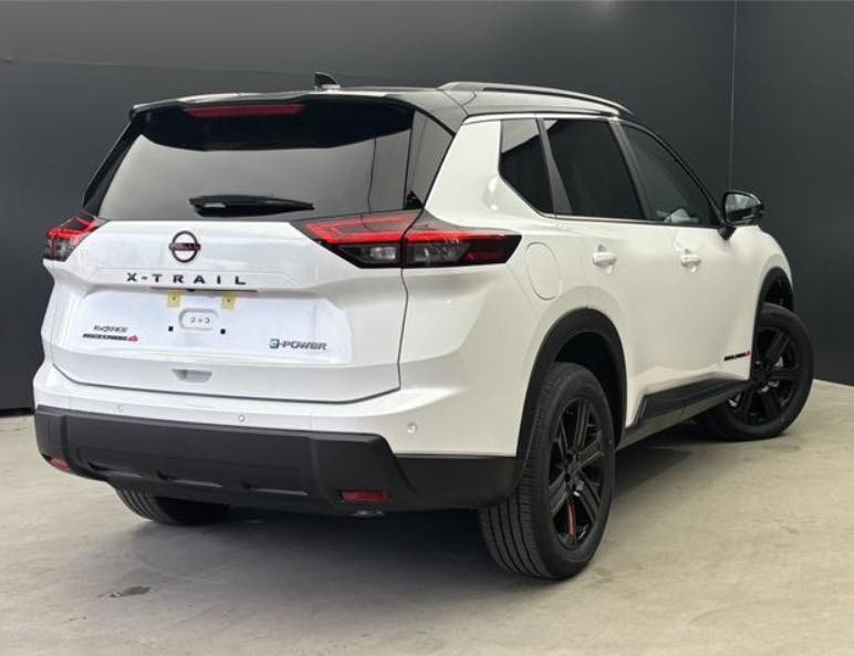 NISSAN X-TRAIL 2026 two-tone