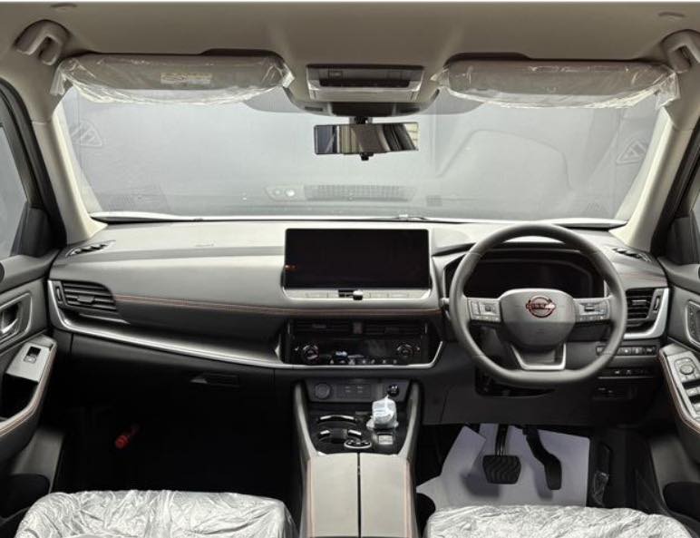 NISSAN X-TRAIL 2026 two-tone