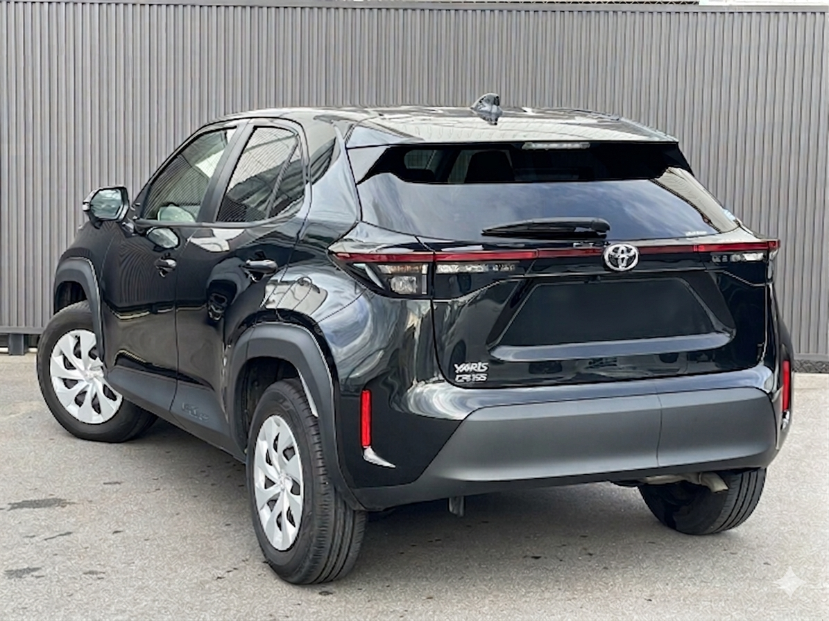 TOYOTA YARIS CROSS 2023