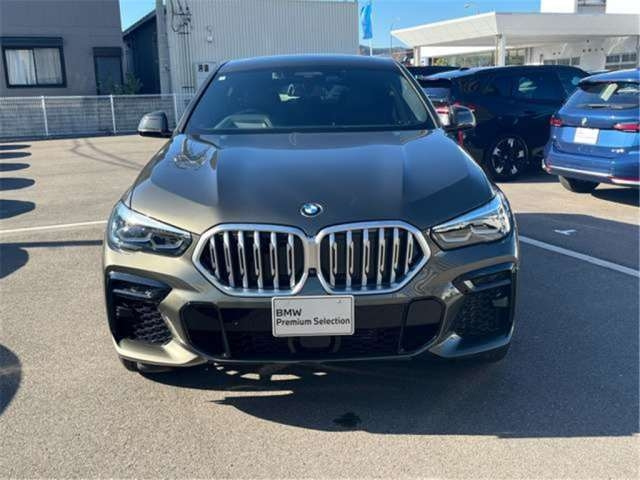BMW X6 2022 x Drive 35d M Sports