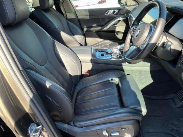 BMW X6 2022 x Drive 35d M Sports