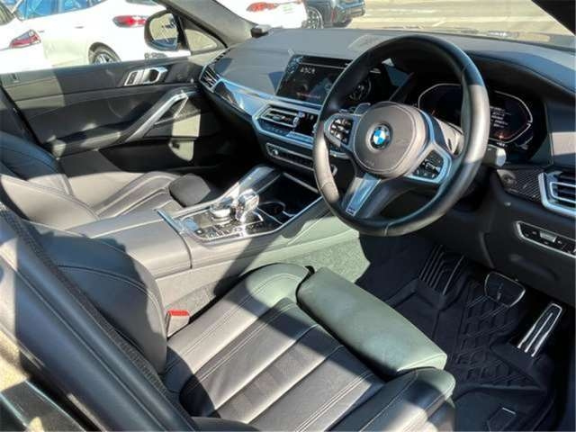 BMW X6 2022 x Drive 35d M Sports