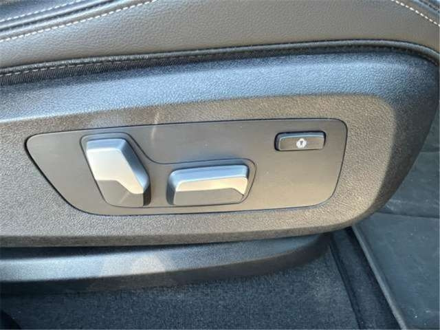 BMW X6 2022 x Drive 35d M Sports