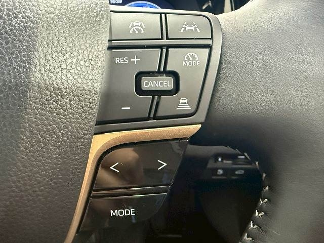 TOYOTA CROWN CROSSOVER 2024 TZSH35  RS