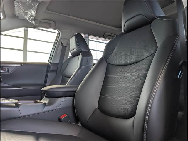 TOYOTA RAV4 2025 Adventure – Low Package 2