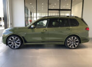 2023 BMW X7