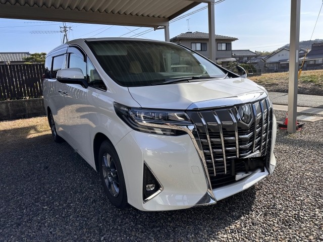 Toyota Alphard 2,5L 2023