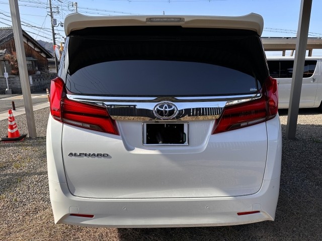 Toyota Alphard 2,5L 2023