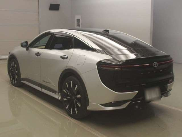 TOYOTA CROWN CROSSOVER 2023