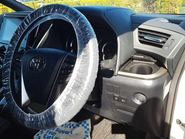 Toyota Alphard 2,5L 2023