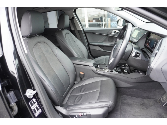 BMW 1 SERIES 2023 118d