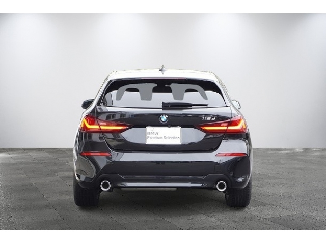 BMW 1 SERIES 2023 118d