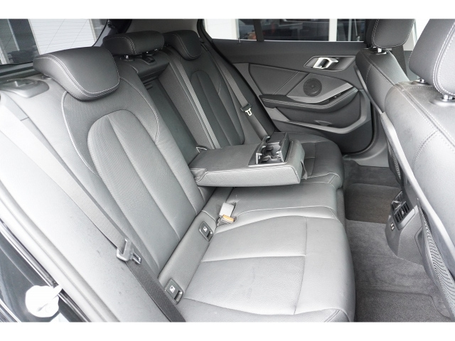 2022 BMW 1 SERIES M Sports