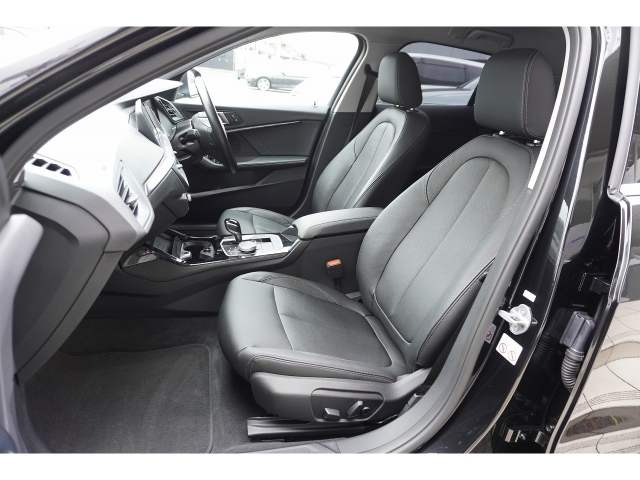 2022 BMW 1 SERIES M Sports